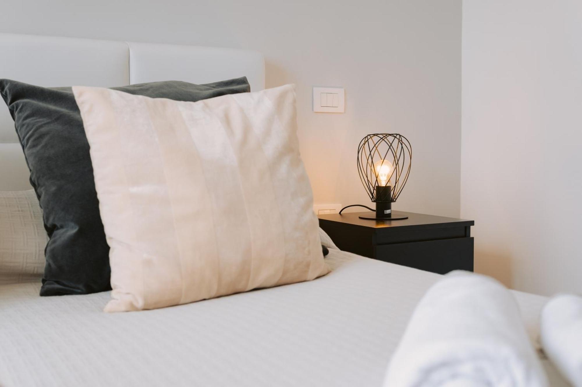 Central Apartment Bari Bagian luar foto