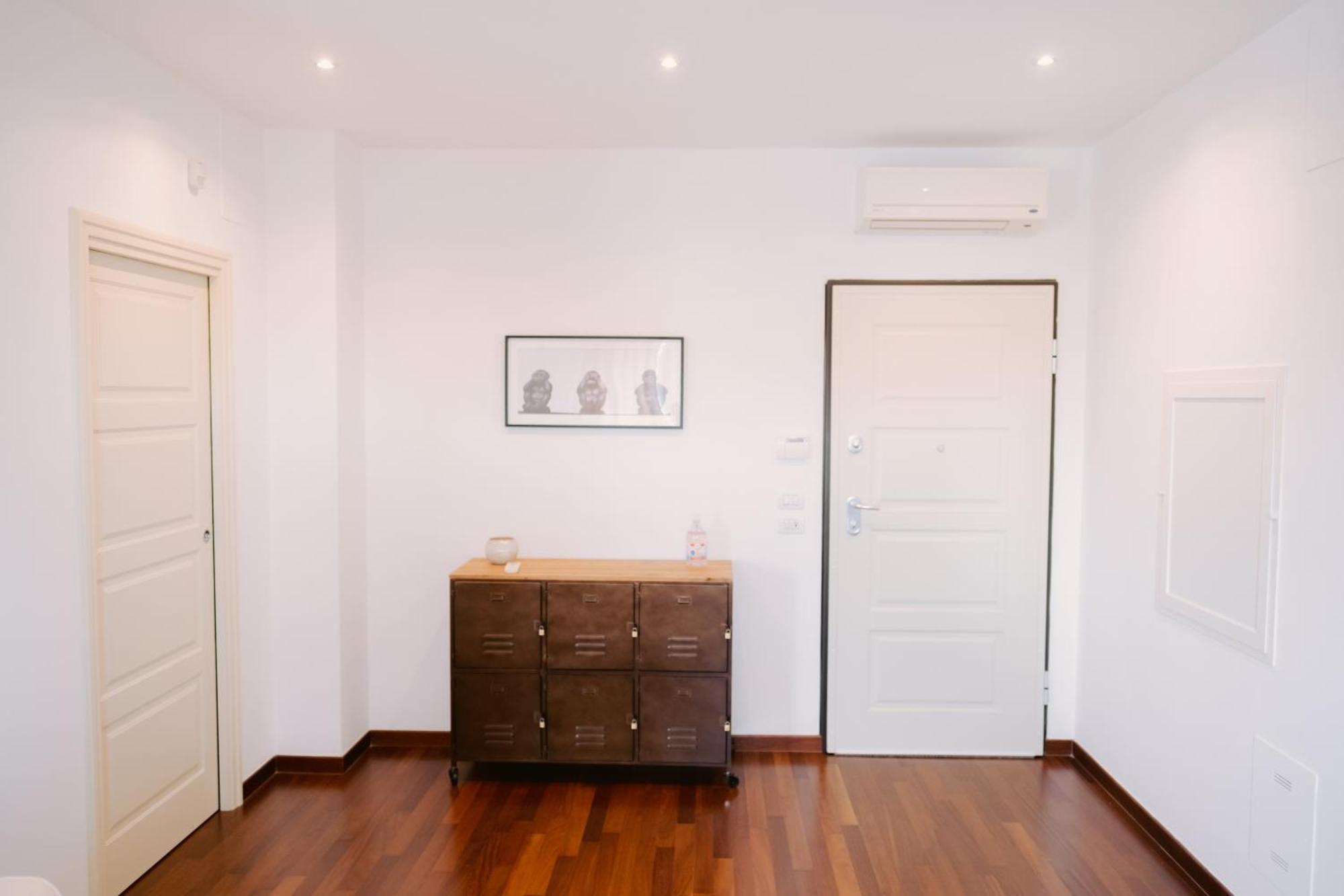 Central Apartment Bari Bagian luar foto